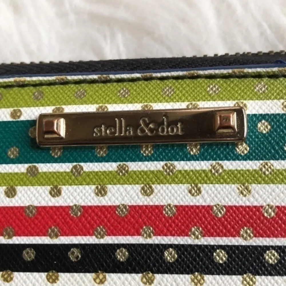 Stella & Dot polka dot striped wallet